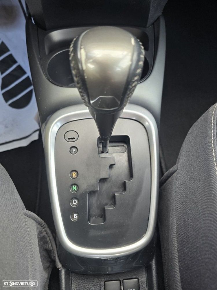 Toyota Yaris 1.5 HSD Comfort - 20