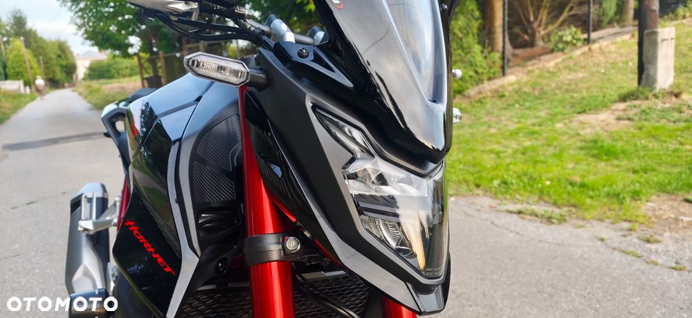 Honda CB - 8
