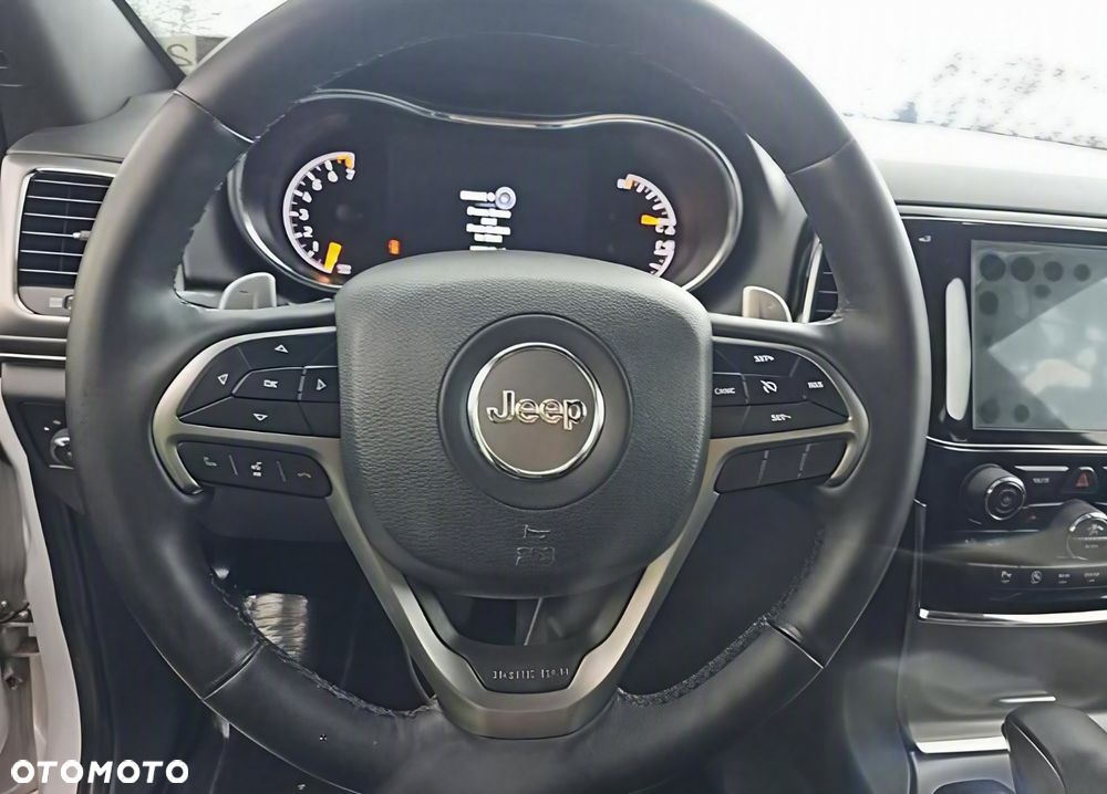 Jeep Grand Cherokee - 8