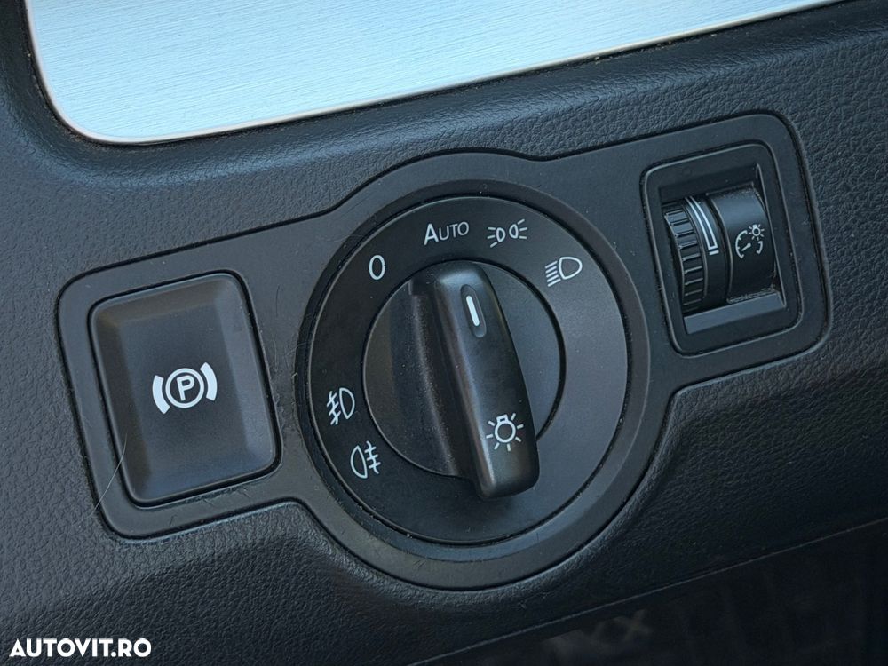 Volkswagen Passat 2.0 TDI DPF Comfortline - 20