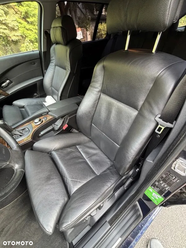 BMW Seria 5 545i - 9