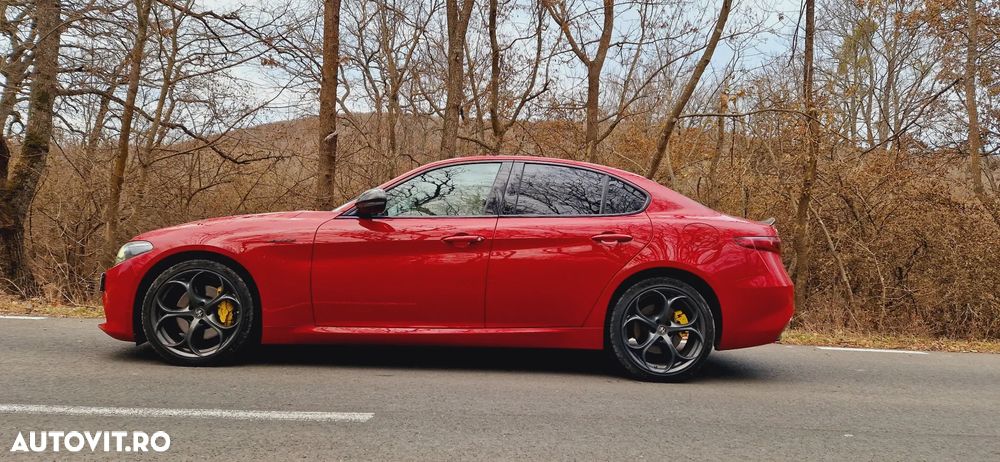 Alfa Romeo Giulia 2.0 Turbo AWD AT8 Veloce - 3