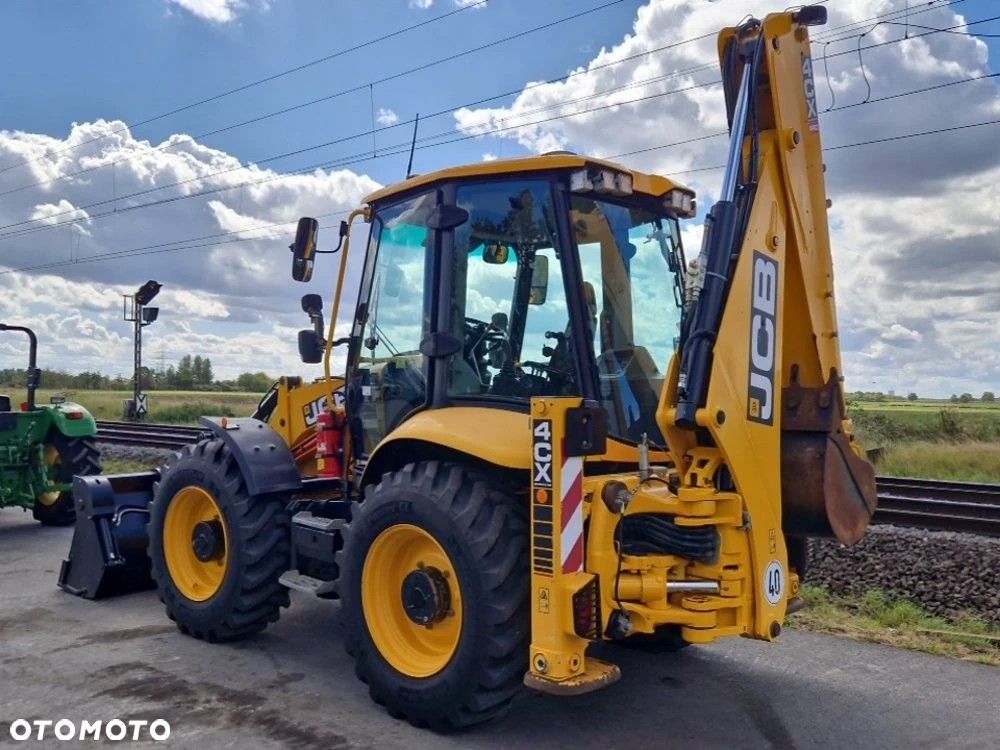JCB 4CX Sitemaster PRO Turbo Powershift - 3