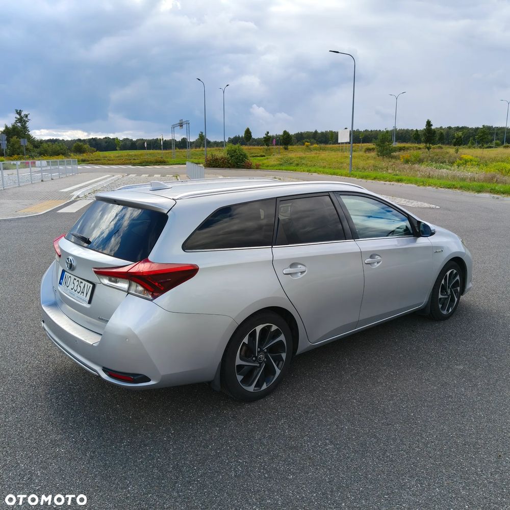 Toyota Auris Hybrid 135 Prestige - 7