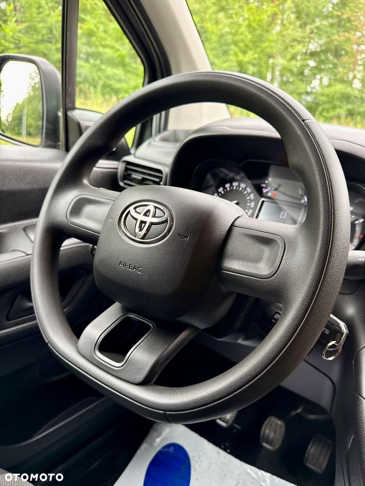 Toyota Proace City - 33