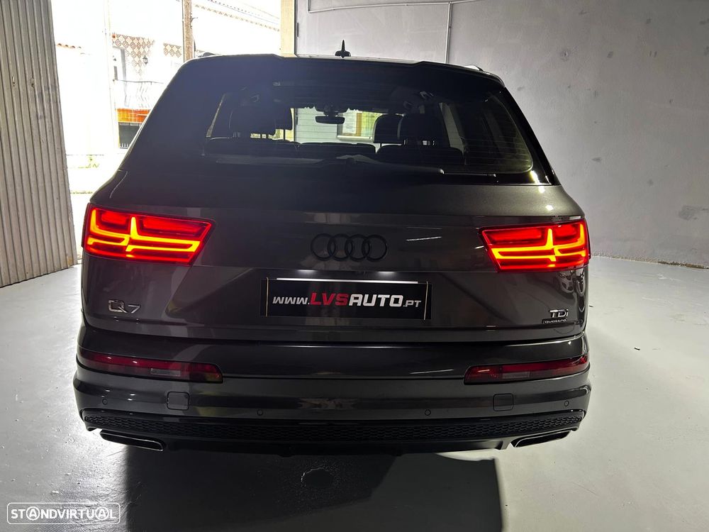 Audi Q7 3.0 TDI quattro S-line Tiptronic 7L - 4