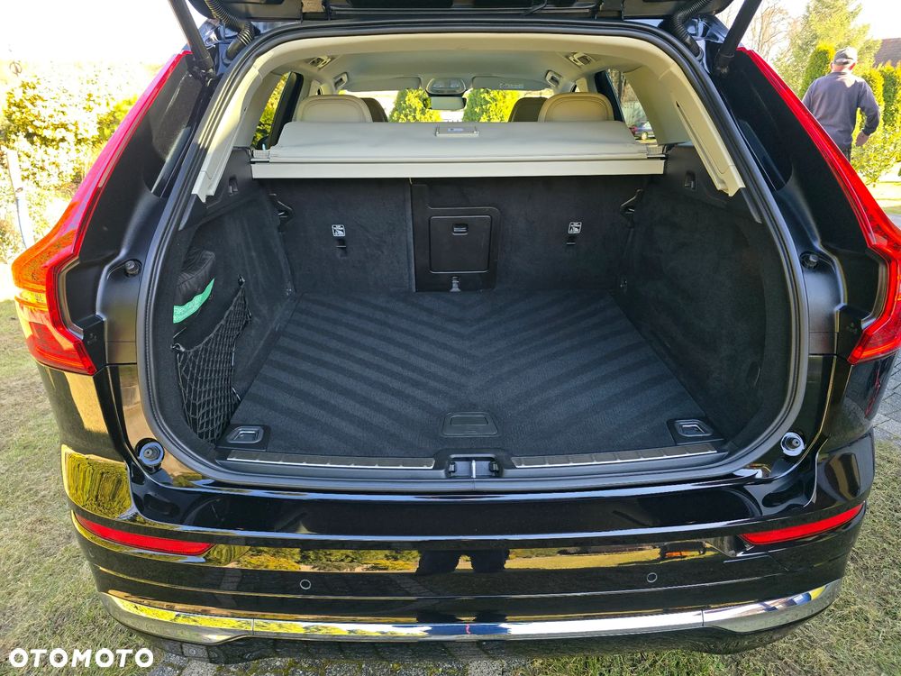 Volvo XC 60 B4 D AWD Plus Bright - 13