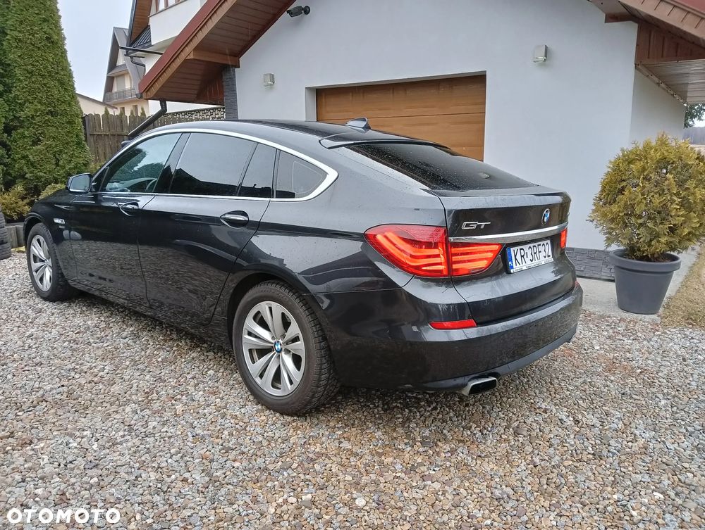 BMW 5GT 550i xDrive Gran Turismo - 8