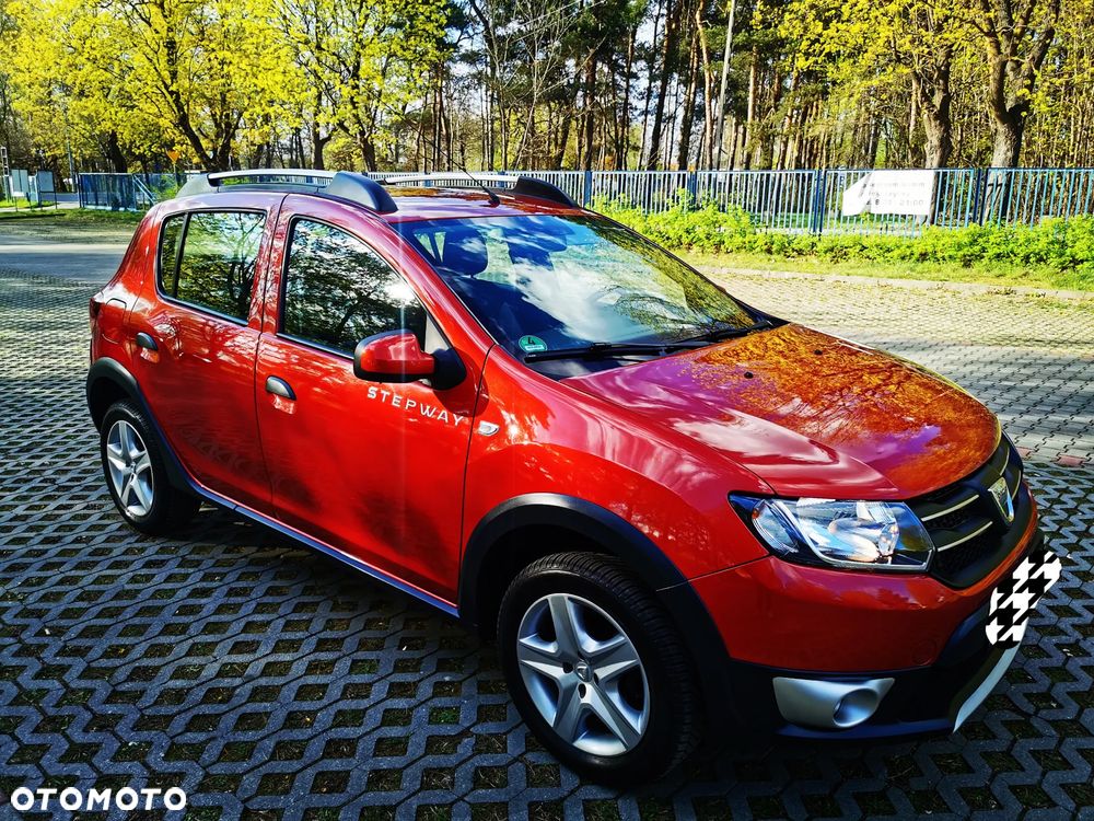 Dacia Sandero Stepway TCe 90 (S&S) Celebration - 2