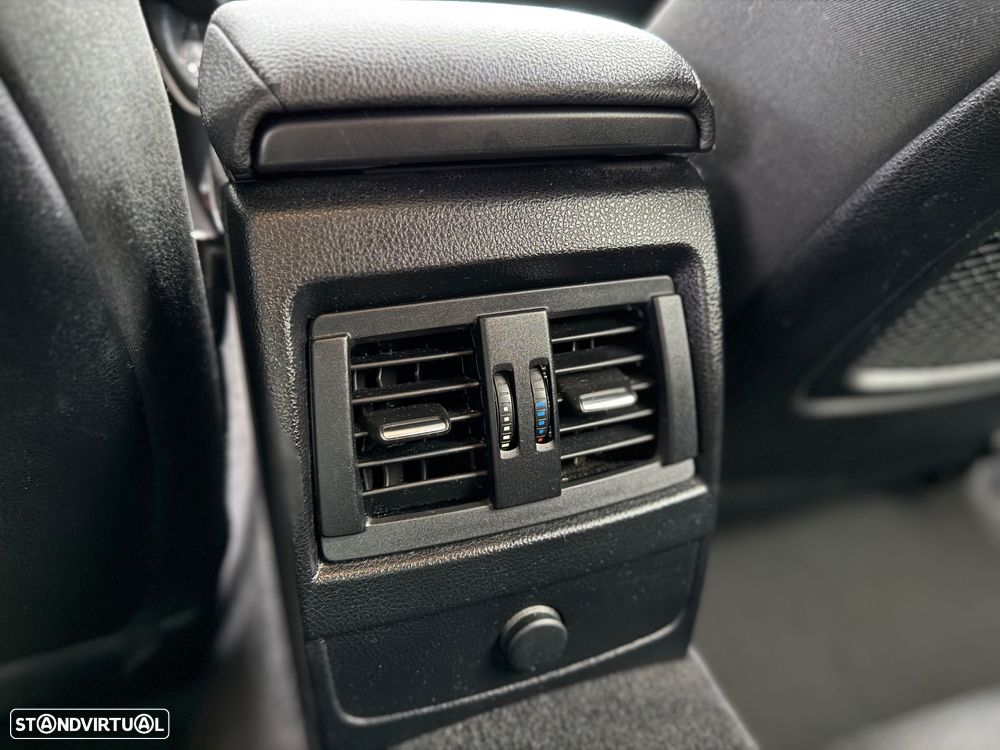 BMW 116 d EfficientDynamics Edition Urban Line - 15