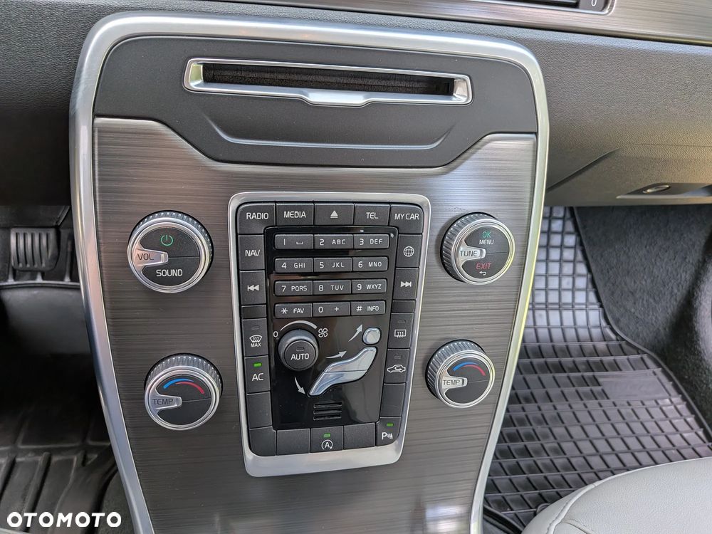 Volvo S80 D4 Drive-E Momentum - 13