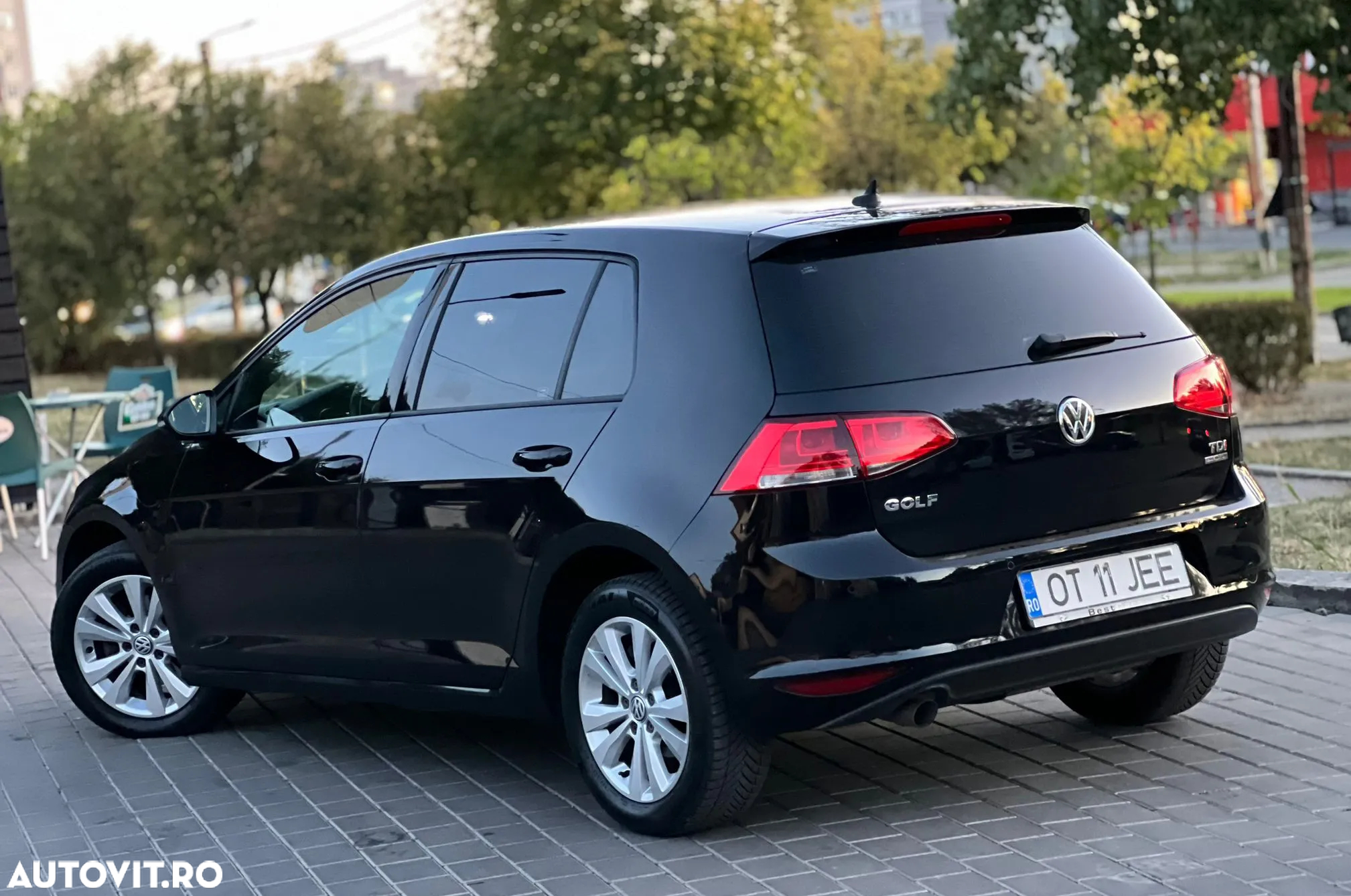Volkswagen Golf 1.6 TDI (BlueMotion Technology) DSG Comfortline - 4