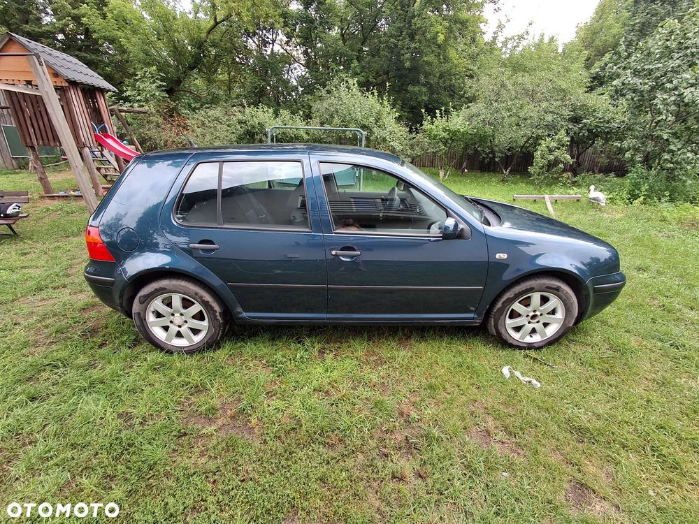Volkswagen Golf 1.6 Comfortline - 6
