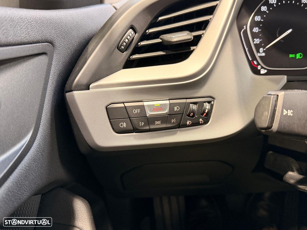 BMW 118 i Auto - 30