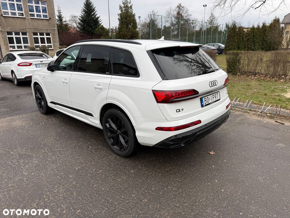 Audi Q7 - 1