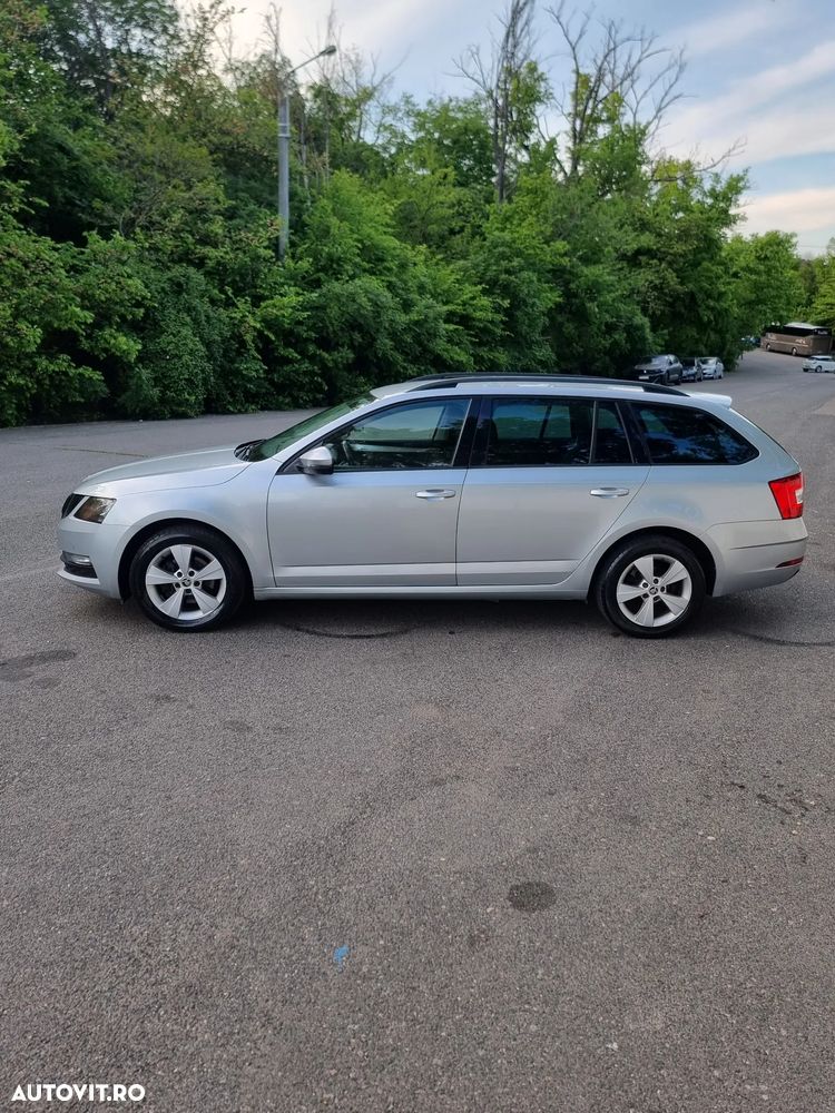 Skoda Octavia 2.0 TDI DSG Tour - 3