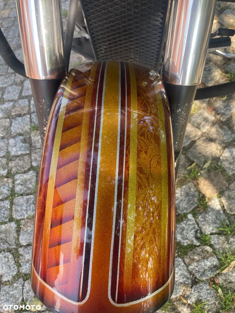 Suzuki VL 800 Volusia - 11