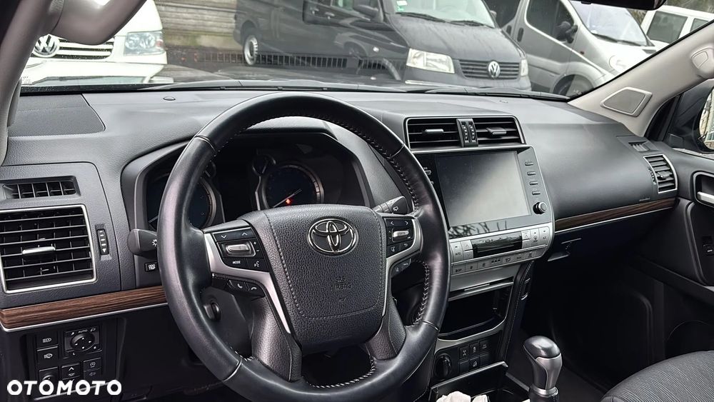 Toyota Land Cruiser LC 2.8 D-4D Prestige - 11