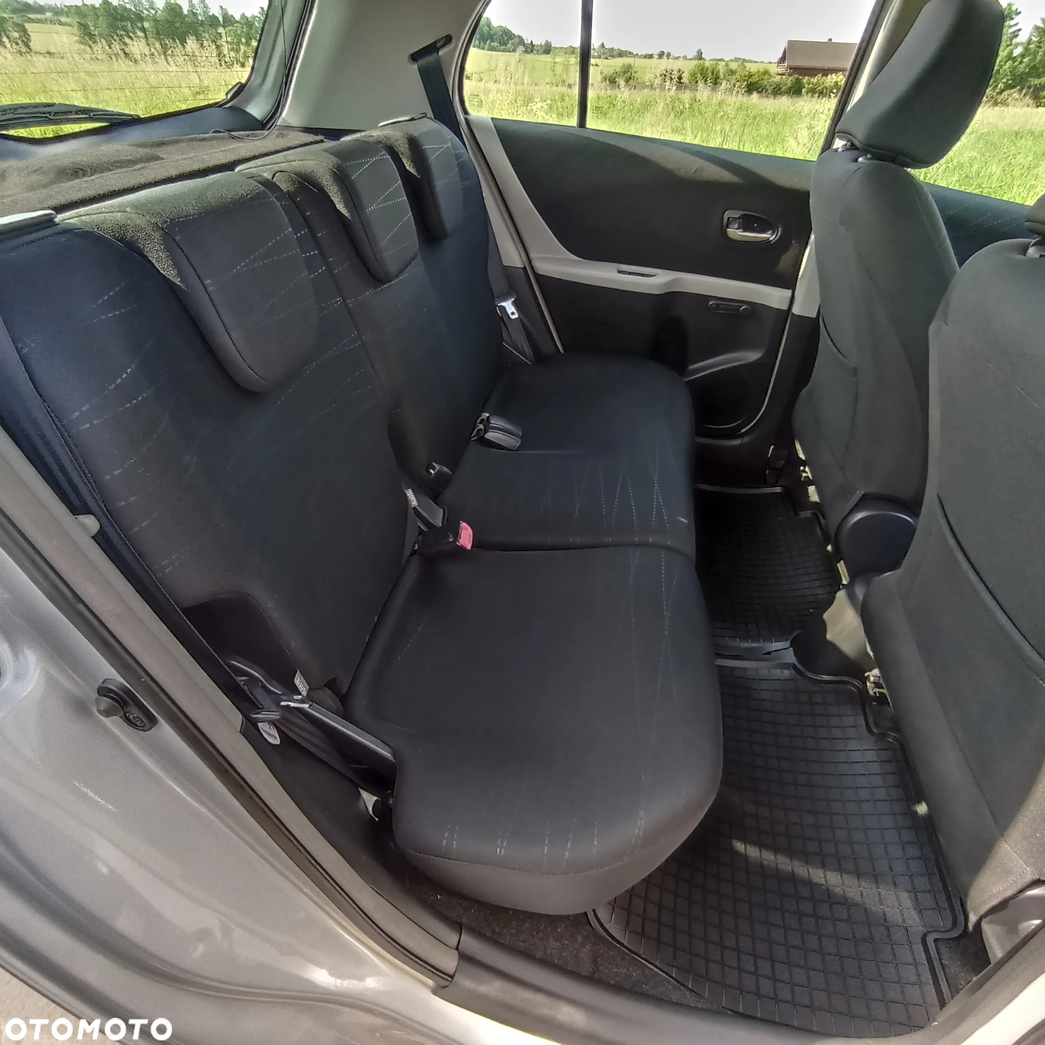 Toyota Yaris 1.3 Prestige - 18