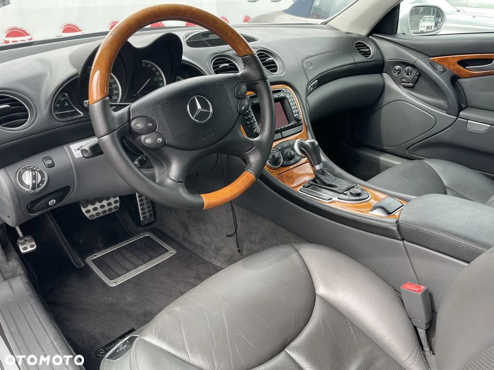 Mercedes-Benz SL 500 - 16