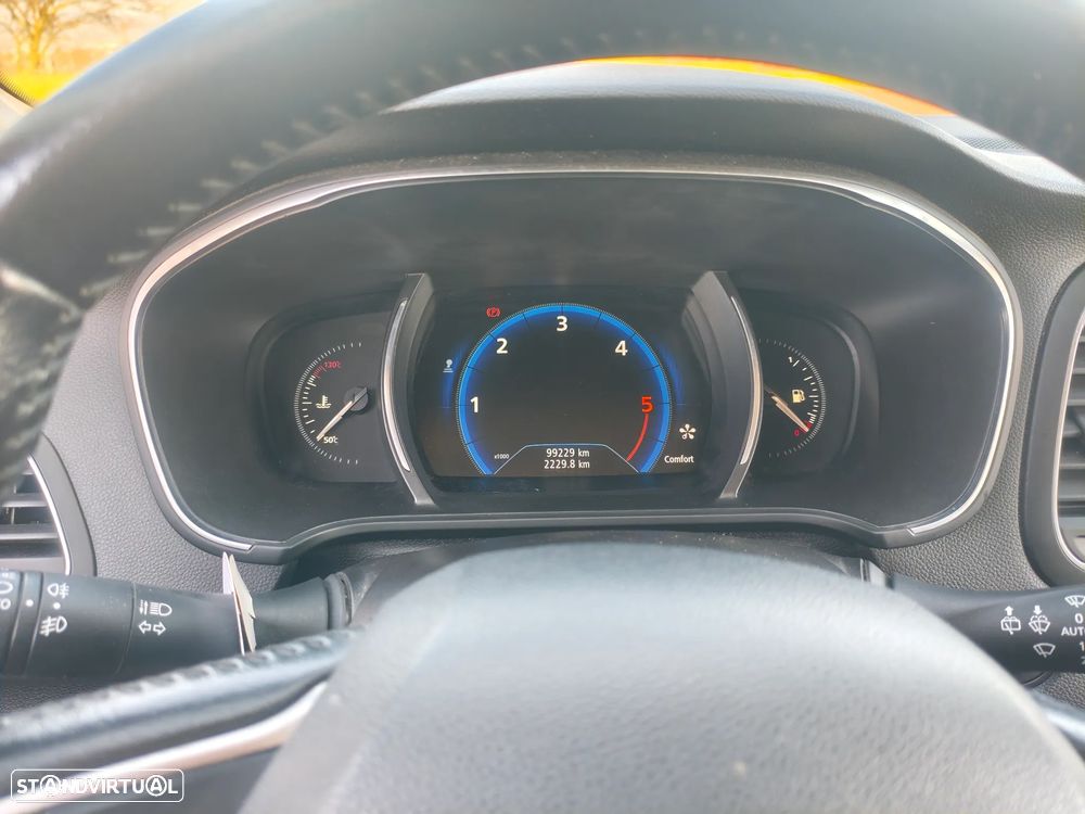 Renault Mégane Sport Tourer 1.6 dCi Intens - 17