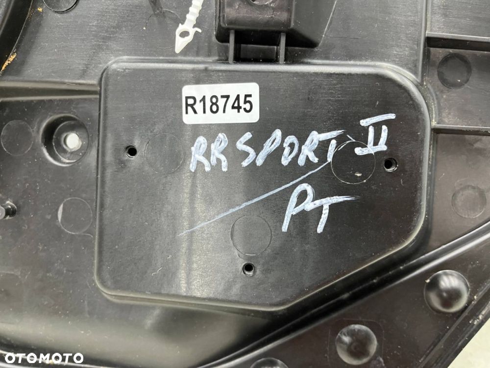 Plastik Range Rover Sport II L494 13-17r. prawa tylna osłona zaślepka wewnętrzna wnęki drzwi prawy - 5