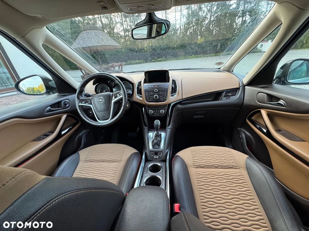 Opel Zafira Tourer 1.6 SIDI Turbo Innovation - 33