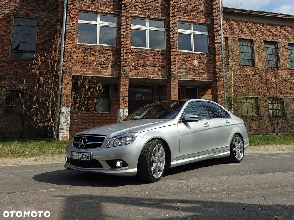 Mercedes-Benz Klasa C 300 Avantgarde 4-Matic - 1