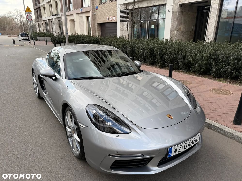 Porsche 718 Cayman - 10