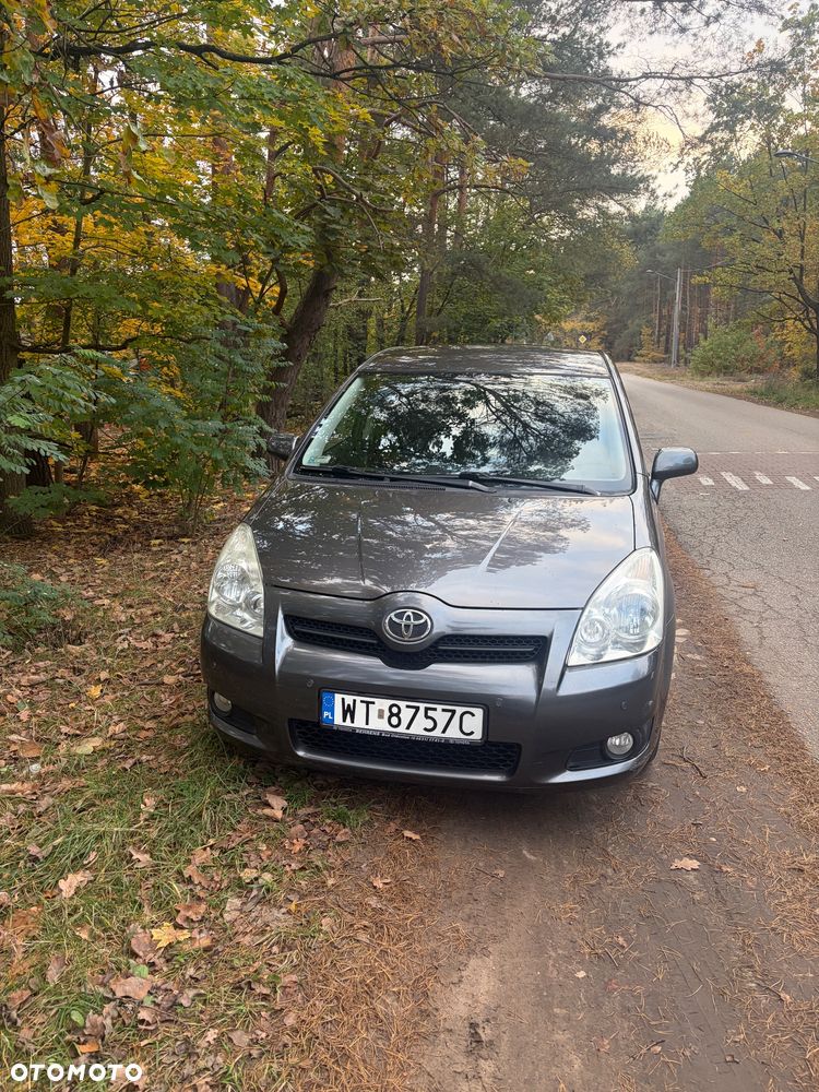 Toyota Corolla Verso 2008 photo 2