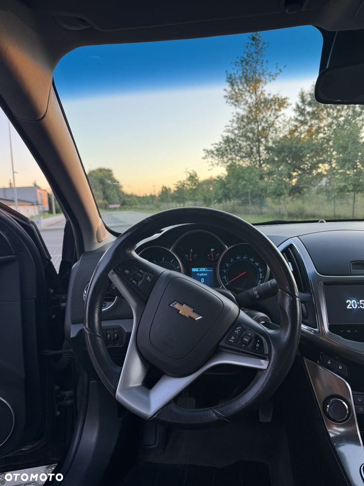 Chevrolet Cruze 1.8 LT - 12