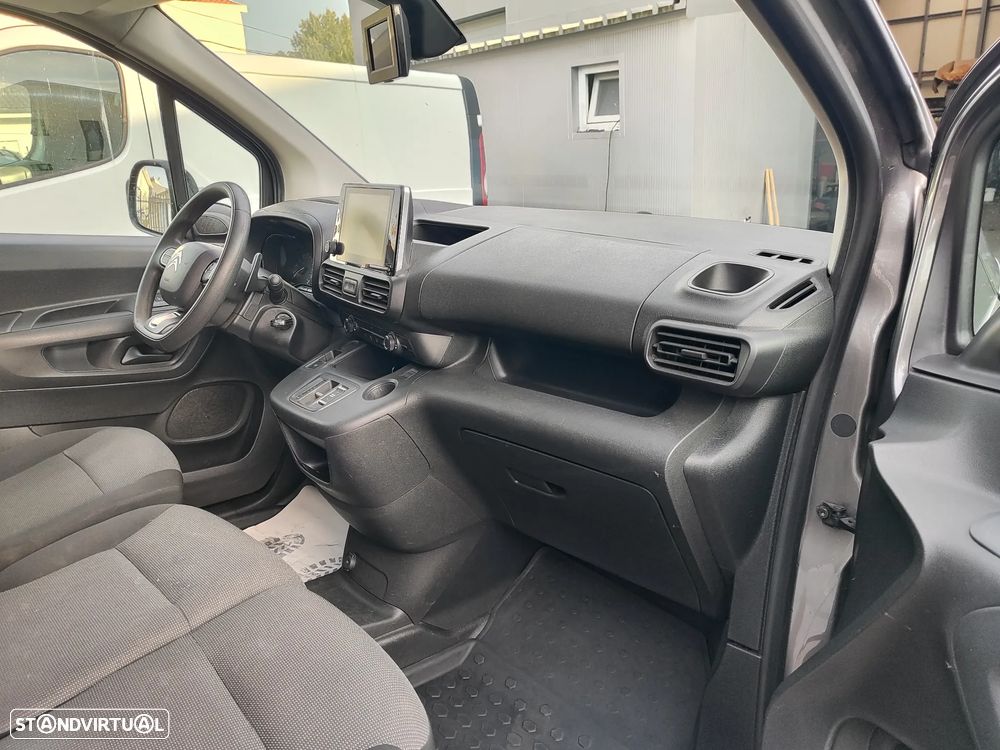 Citroën Berlingo 3 lug Automática 130 CV full extras - 12