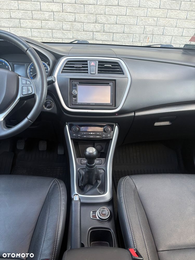 Suzuki SX4 S-Cross 1.6 Comfort - 19