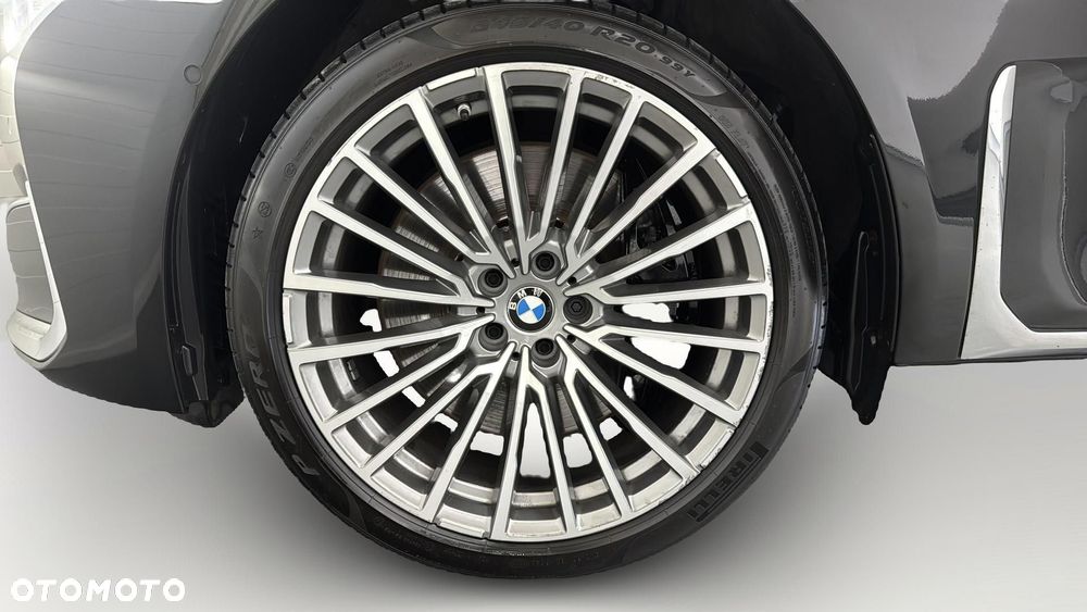 BMW Seria 7 740d xDrive mHEV sport - 24