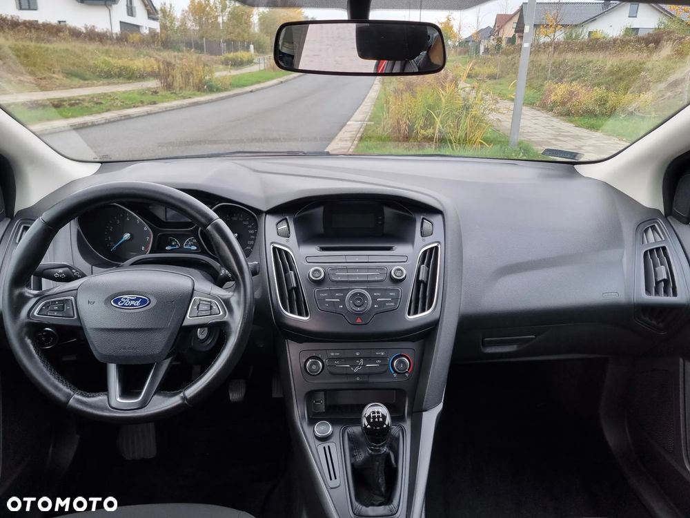 Ford Focus 1.6 Trend - 5