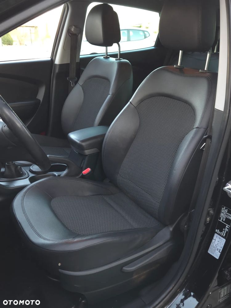 Hyundai ix35 2.0 CRDi 4WD Premium - 17