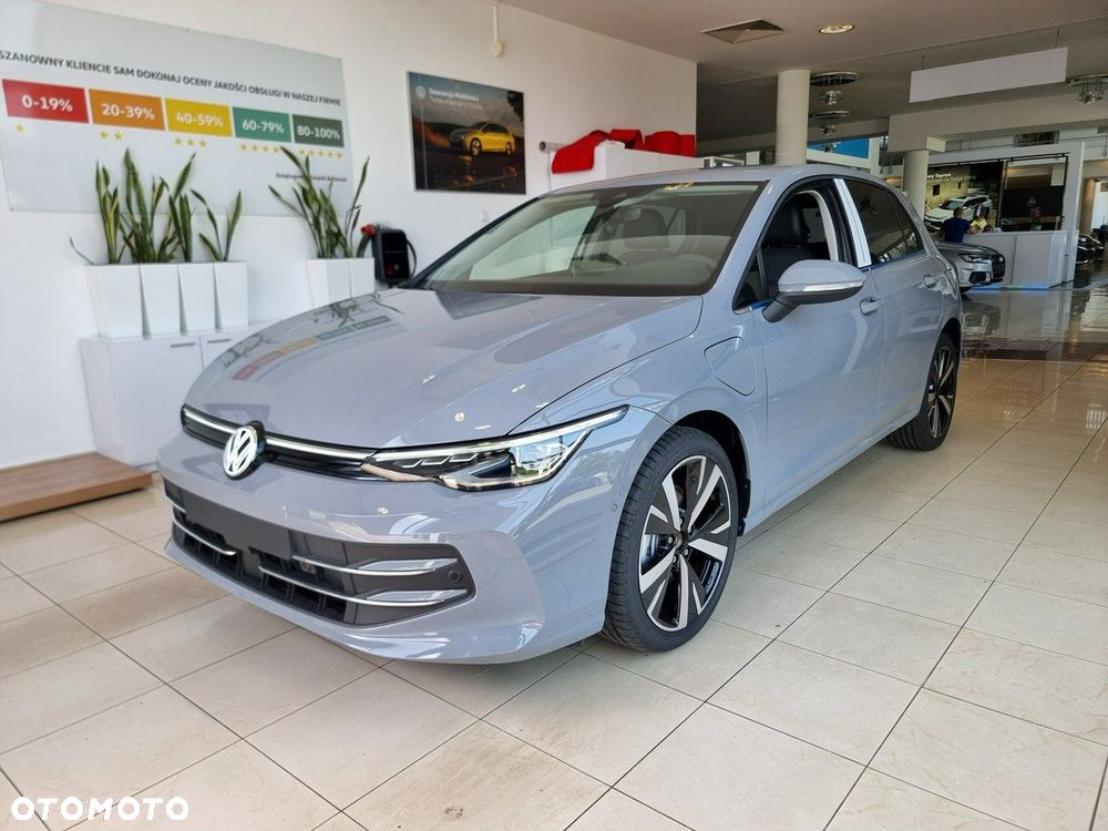 Volkswagen Golf - 4