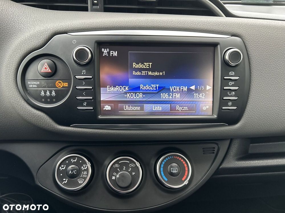 Toyota Yaris 1.5 Premium - 11