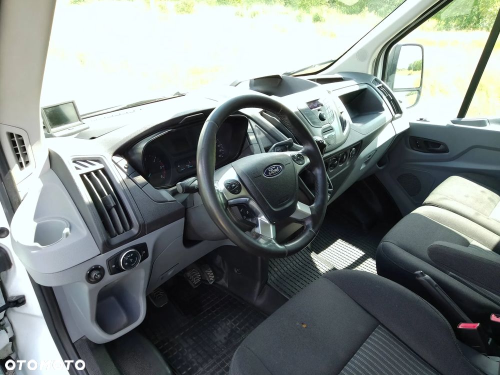 Ford Transit - 11