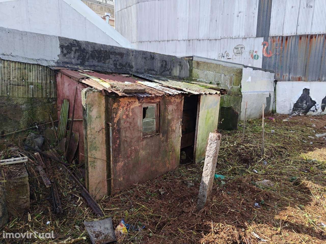 Terreno junto à Casa de Saúde da Boavista - Grande imagem: 2/15