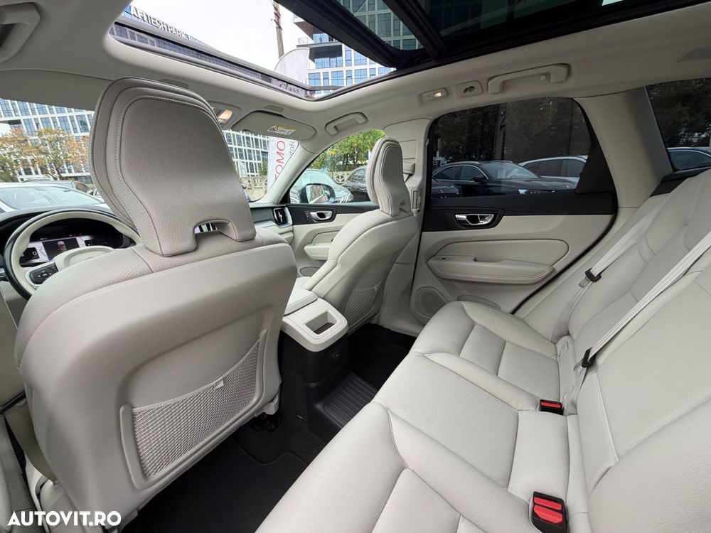 Volvo XC 60 T8 Twin Engine AWD Inscription - 17