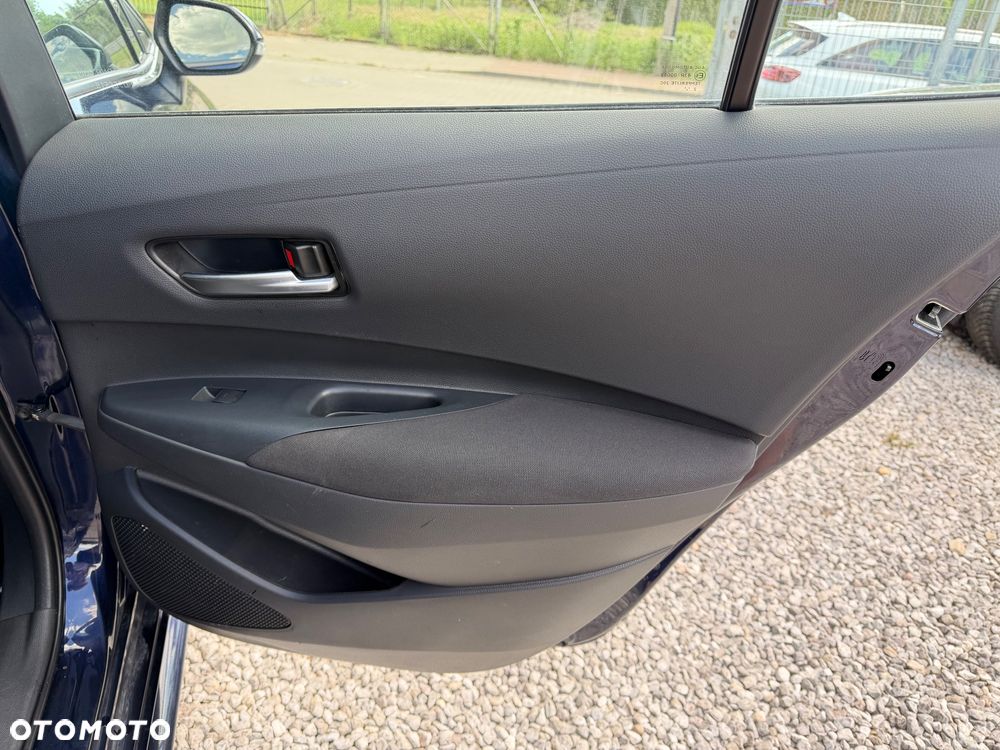 Toyota Corolla 1.8 Hybrid Comfort - 31