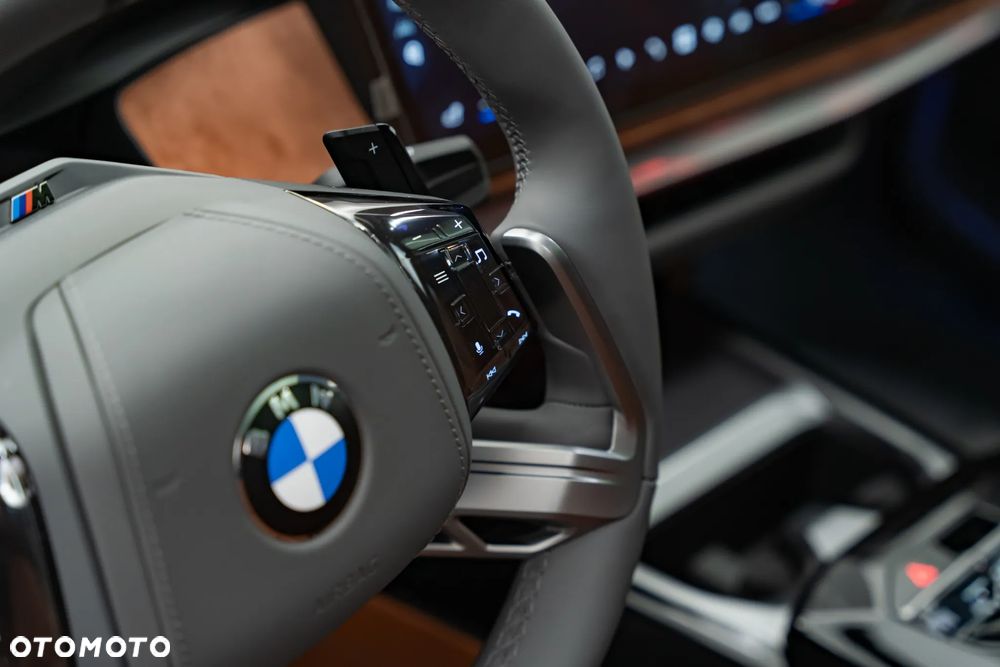 BMW Seria 7 - 21