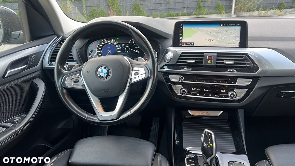 BMW X3 xDrive25d sport - 24