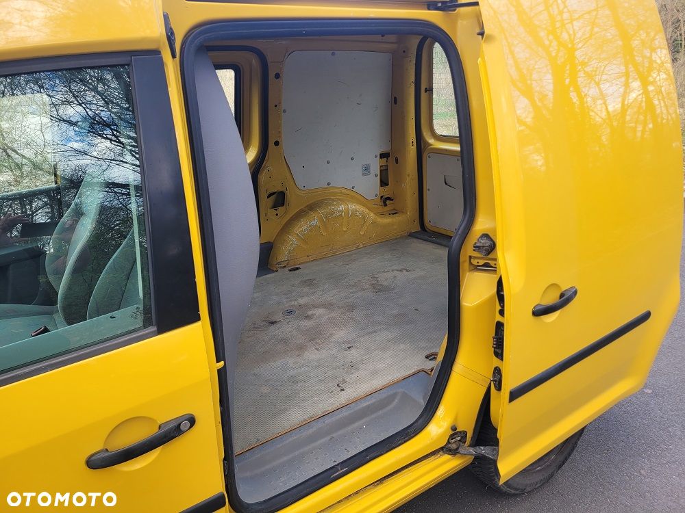 Volkswagen Caddy - 10
