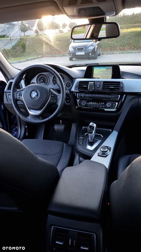 BMW Seria 3 318d Sport Line - 18