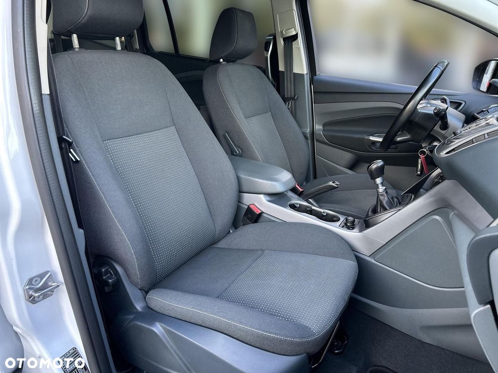 Ford Grand C-MAX - 9