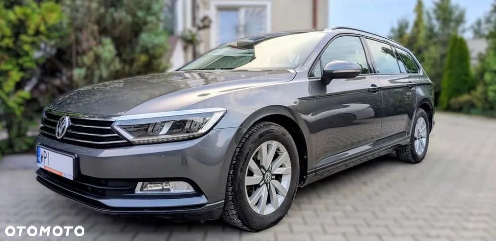 Volkswagen Passat - 4