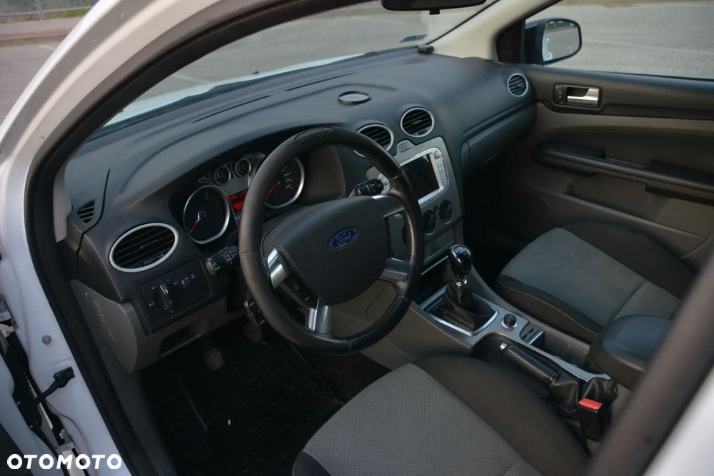 Ford Focus 2.0 TDCi DPF Trend - 12