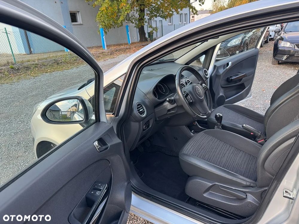 Opel Corsa - 11